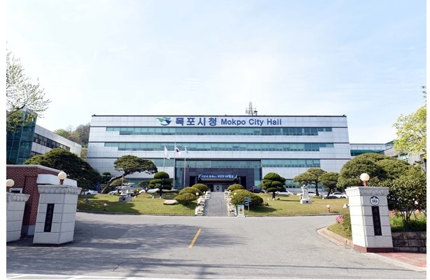 목포시 고위급 공무원, 징역형 구형에도 자리 고수 '비판'