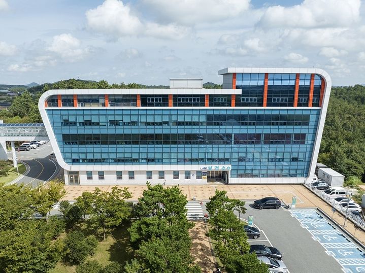 신안군, 내년부터 흑산면에 공공심야약국…365일 운영