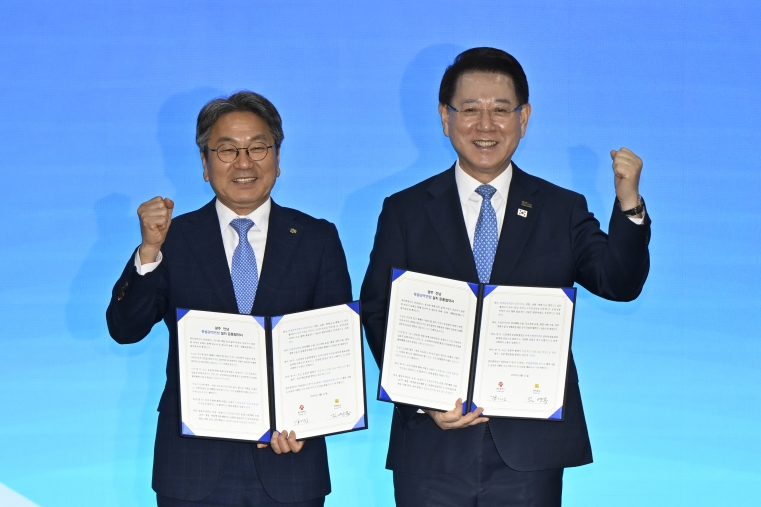 김영록·강기정, 5·18민주묘지서 행정통합 추진 선언한다