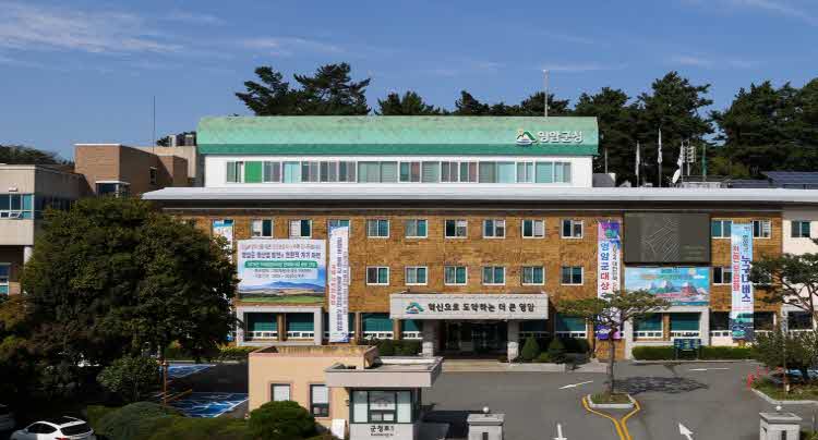 영암군 소상공인은 29일까지 이자 차액 보전금 신청하세요