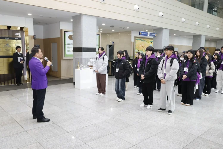 신안군 중학생 26명, 세계로 나아가는 첫걸음