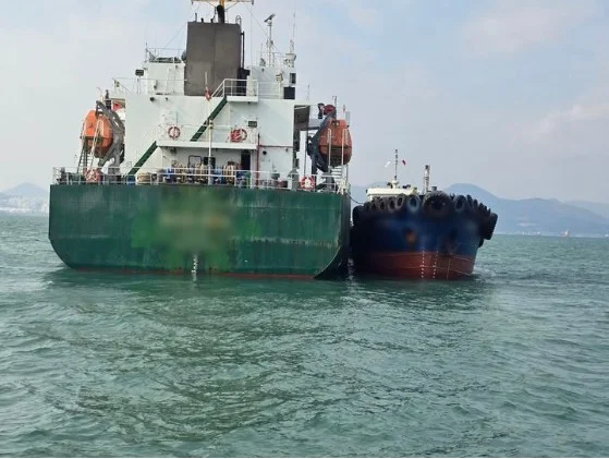 여수 해상서 급유 중 벙커C유 유출 화물선 적발