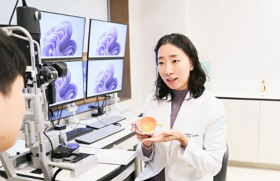 '스마트폰 세대' 눈건강 적신호…